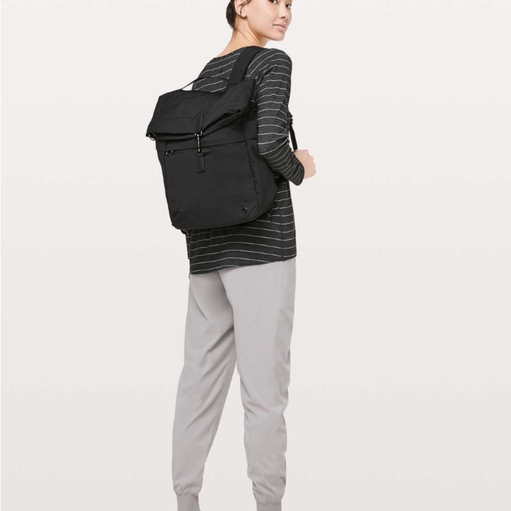 Lululemon Cross Paths Rucksack 14L - Picture 2 of 7